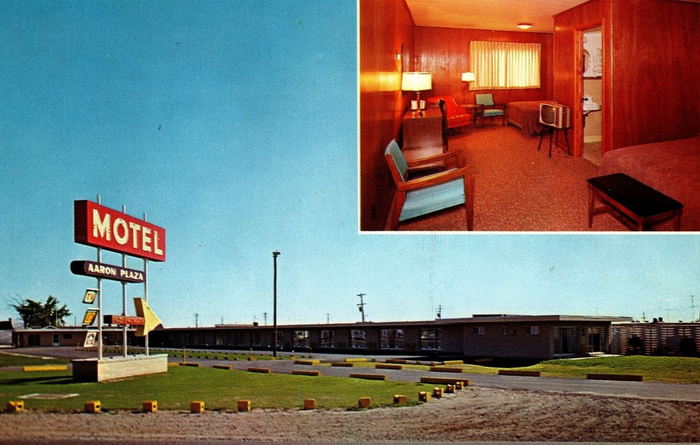 Aaron Plaza Motel (Blue Swan Inn) - Vintage Postcard (newer photo)